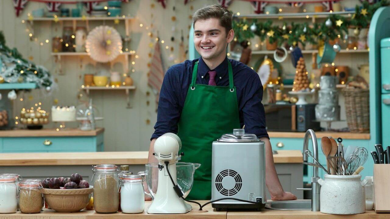 The Great British Baking Show: Holidays Season 4 Coming To Netflix In ...