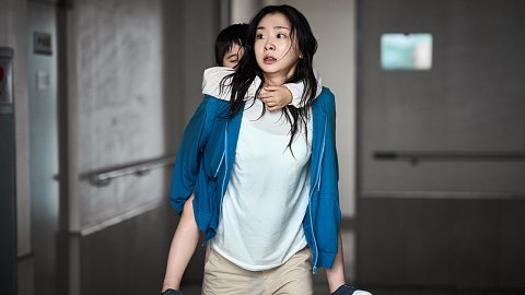 'The Great Flood' Korean Netflix Disaster Movie: Q4 2025 Release & First Look Article Teaser Photo