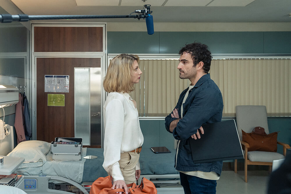 Carlos Montero Teases Netflix Medical Drama 'Breathless' (Respira) In