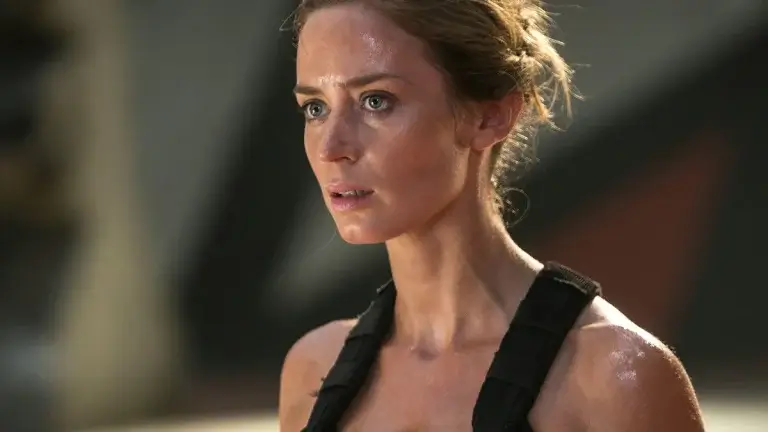 Emily Blunt In Edge Of Tomorrow Coming To Netflix