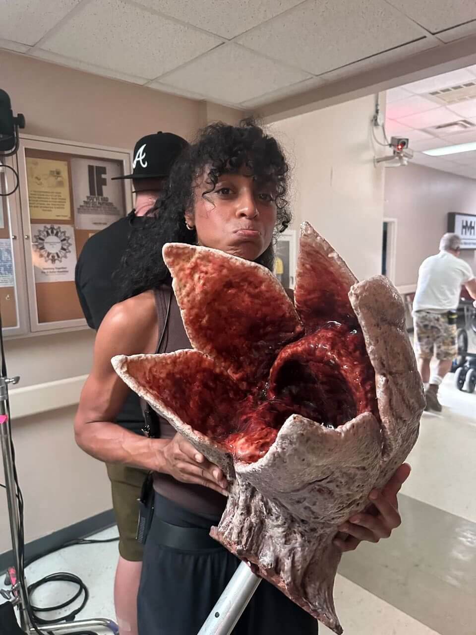 Demogorgon Head On A Pole Vfx Stranger Things Season